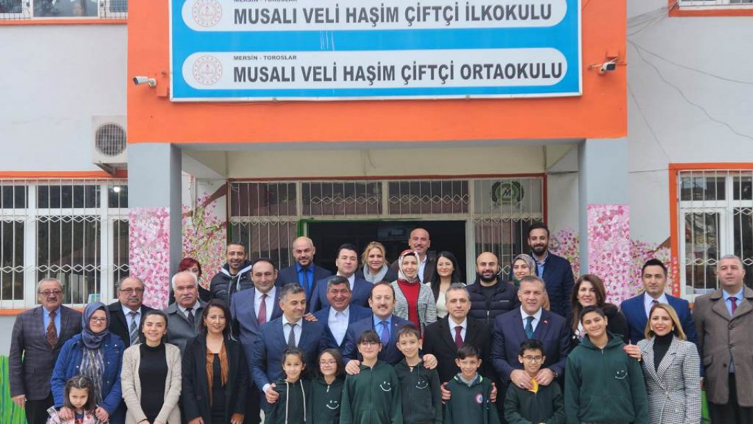 Mersin Valisi Sayın Ali Hamza PEHLİVAN, Musalı Veli Haşim Çiftçi İlkokulu/Ortaokulu'nu Ziyaret Etti