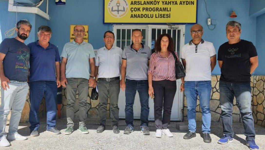 İlçe Milli Eğitim Müdürü Nazmi KENDİGELEN Arslanköydeki Okulları Ziyaret Etti