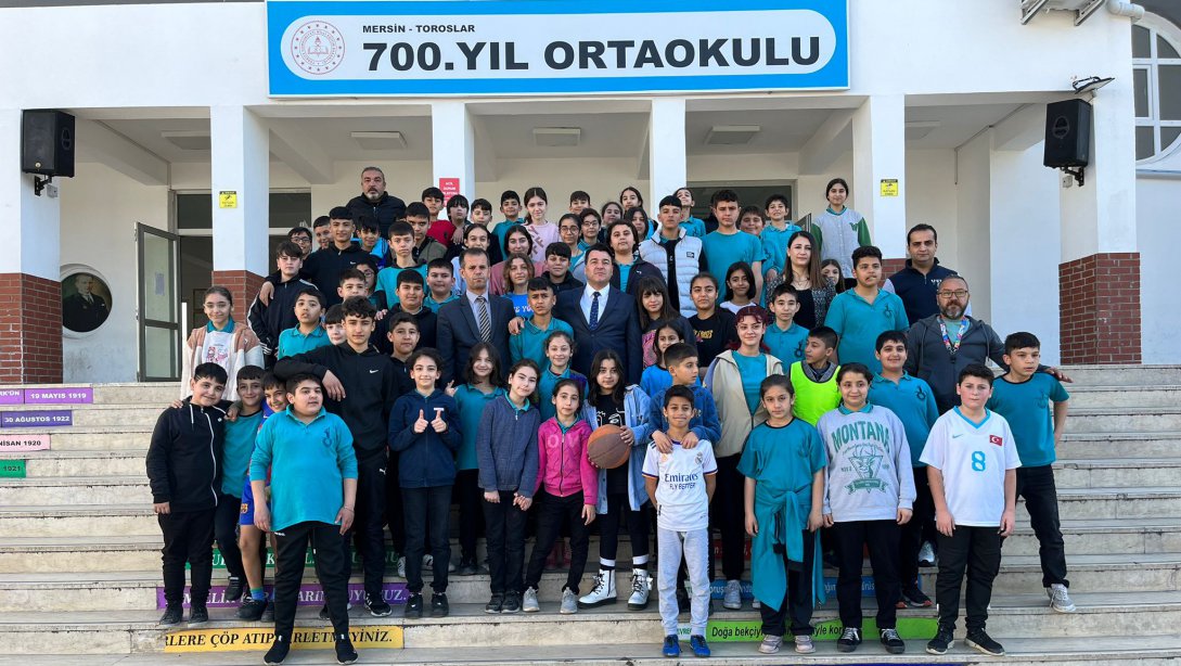 İlçe Milli Eğitim Müdürü Sayın Oğuzhan TÜLÜCÜ, 700. Ortaokulu'nu Ziyaret Etti