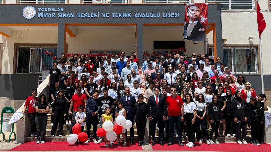 İlçe Milli Eğitim Müdürü Sayın Oğuzhan TÜLÜCÜ, 19 Mayıs Atatürk'ü Anma ve Gençlik ve Spor Bayramı Kutlama Programına Katıldı
