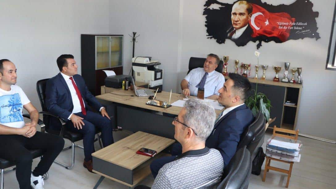 İl Milli Eğitim Müdürü Sayın Adem KOCA, Şehit Ahmet Yıldırım Ortaokulu'nu Ziyaret Etti